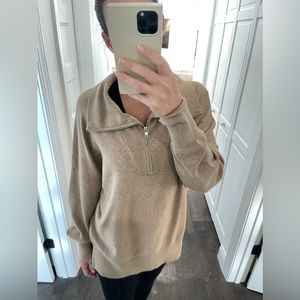 Abercrombie & Fitch Sweater - Small